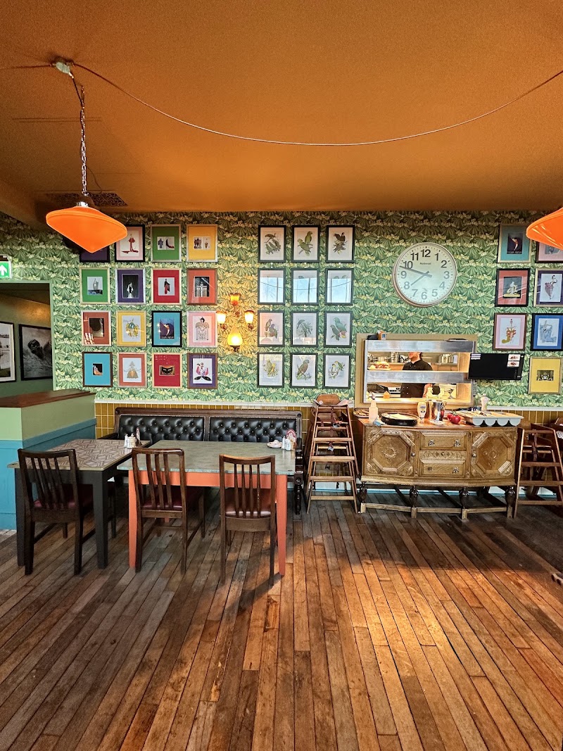 Vetro Lounge exterior