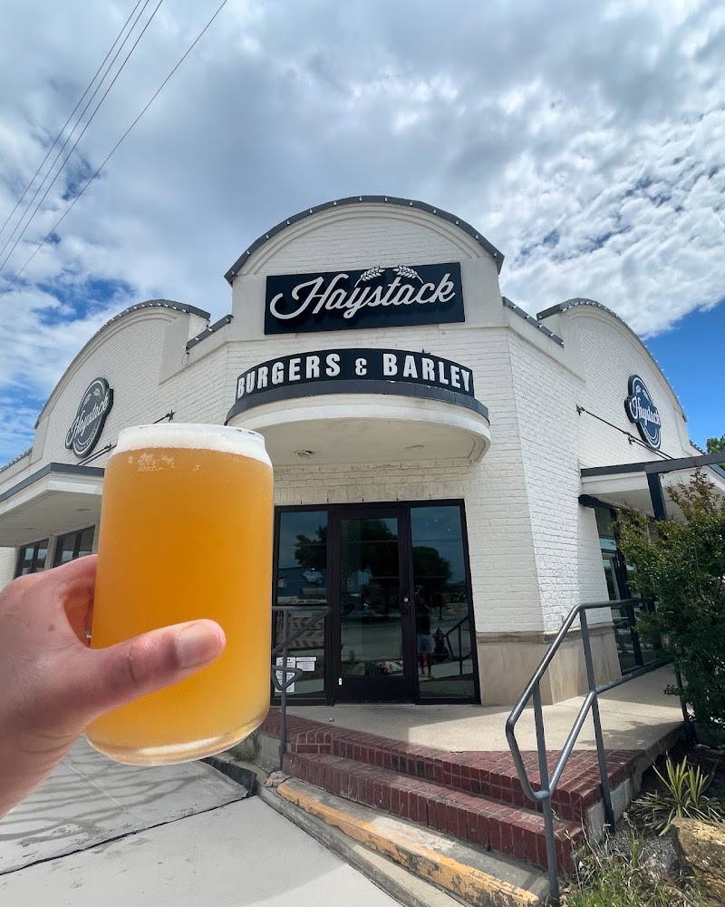 Haystack Burgers and Barley exterior