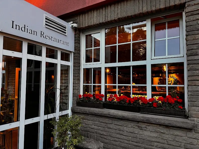Kohinoor Indian Restaurant exterior