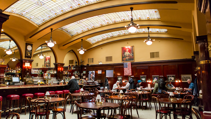 Huber's Cafe exterior