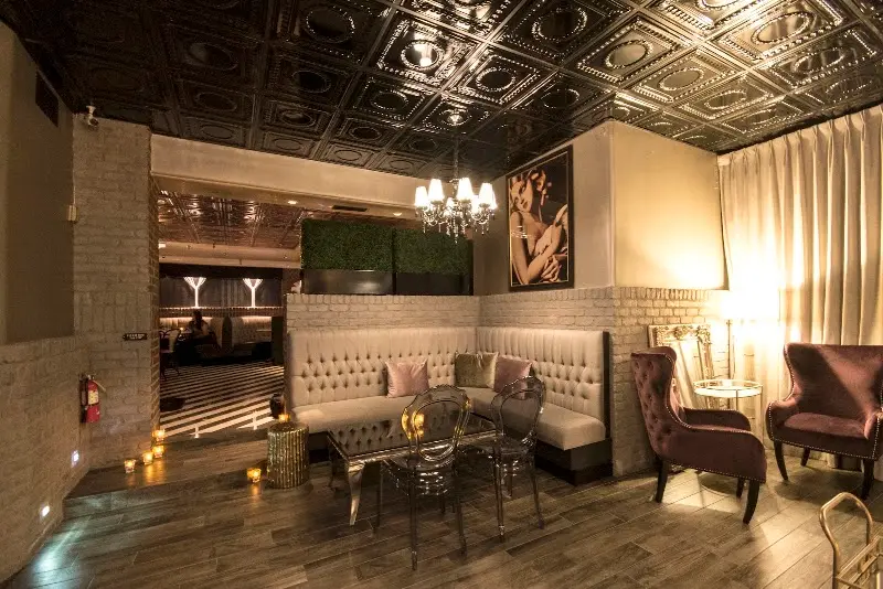 The Copper Lounge exterior