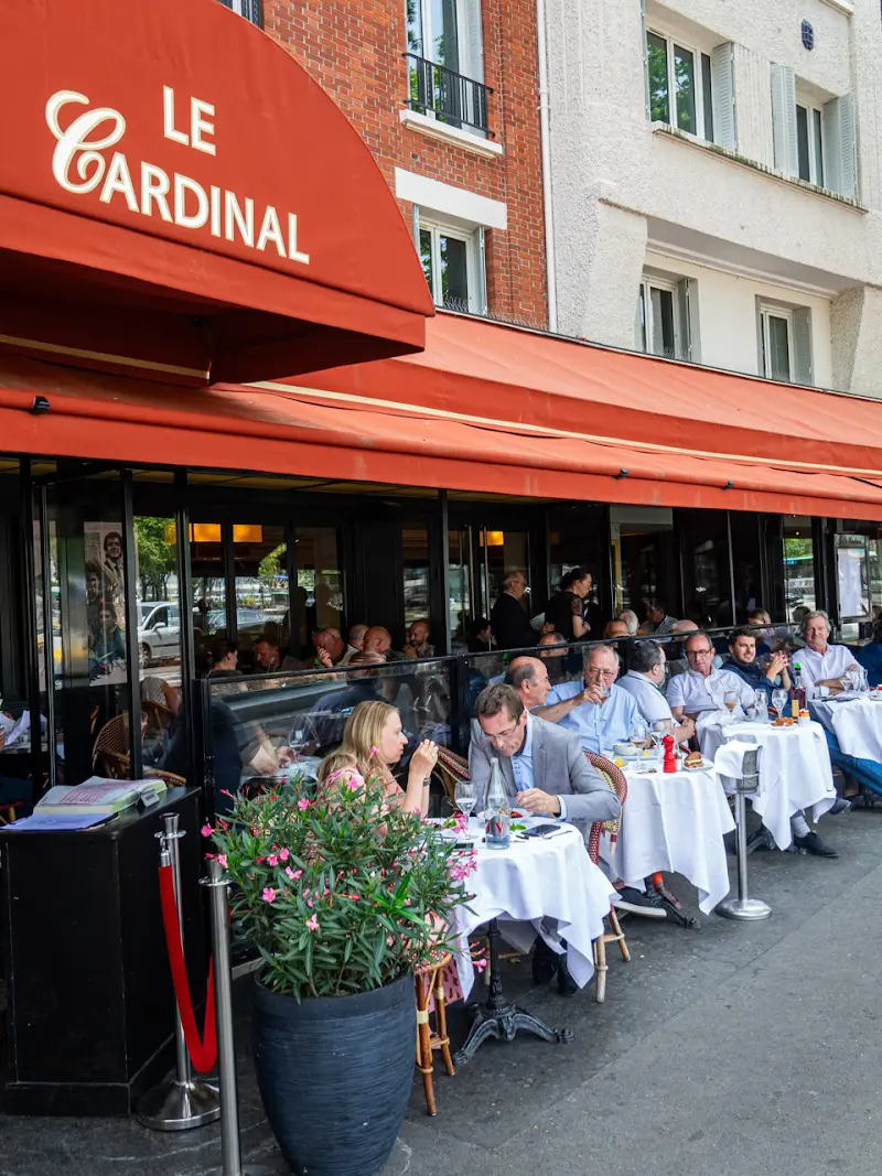 Le Cardinal exterior