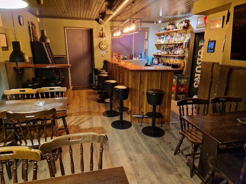 Kom Tit exterior