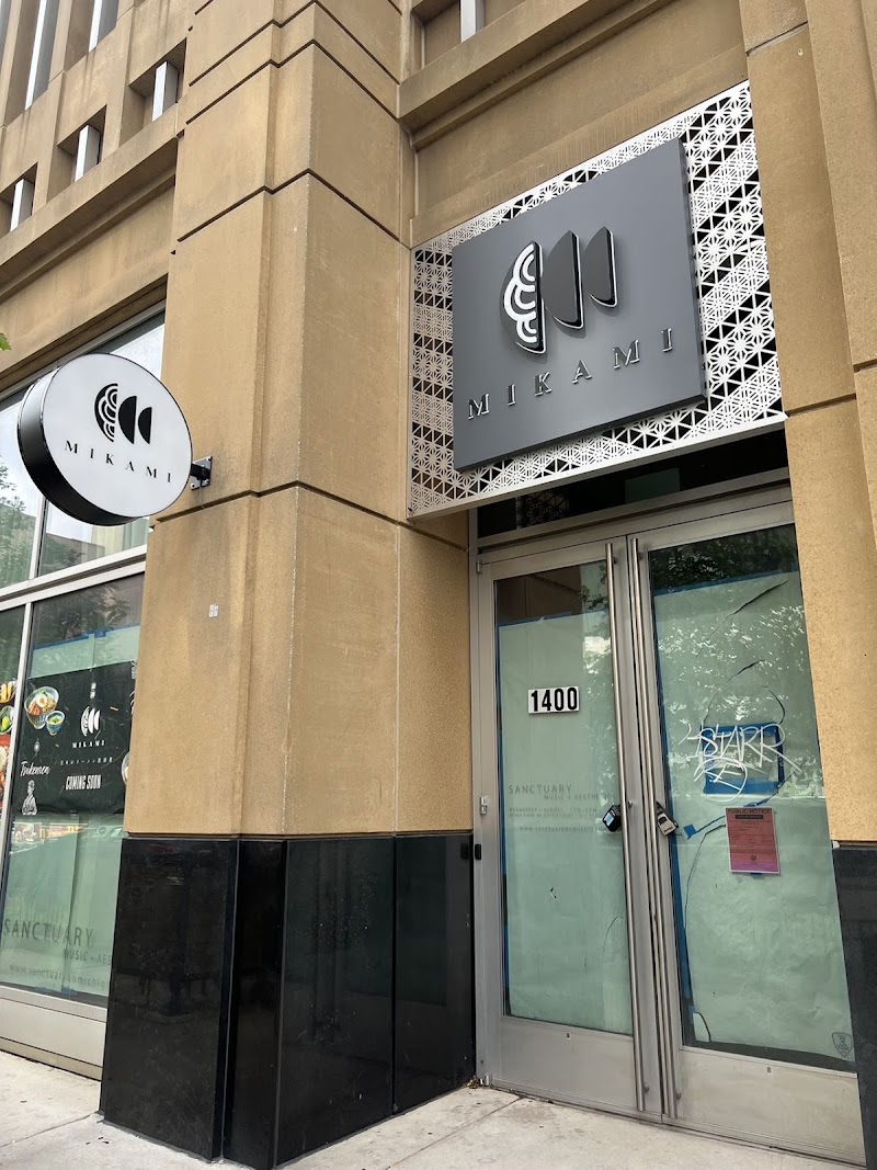 MIKAMI IZAKAYA & RAMEN exterior