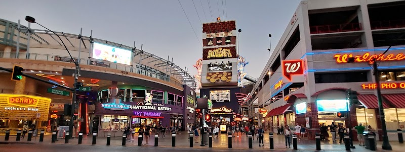 Neonopolis exterior