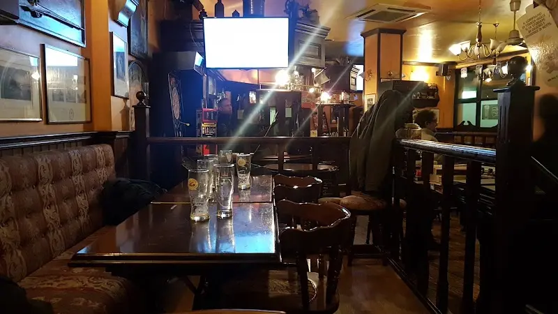 Shannon Pub exterior