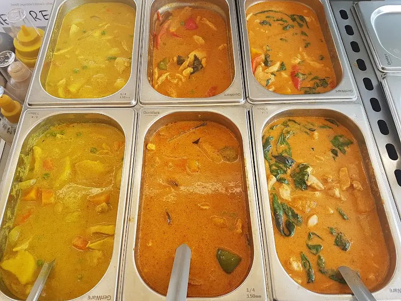 Thai Chef Food Truck exterior
