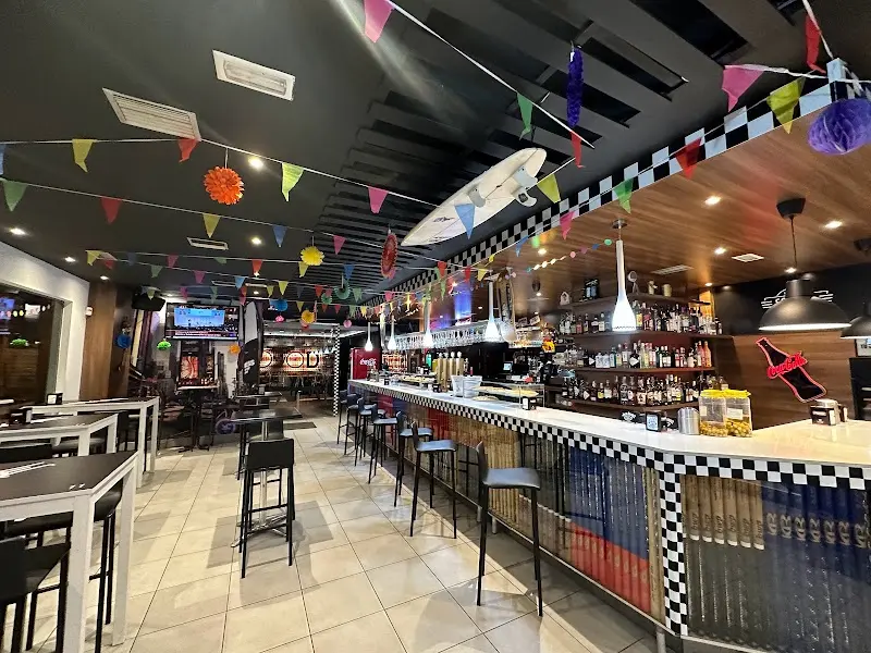 Salvaje American Burger exterior