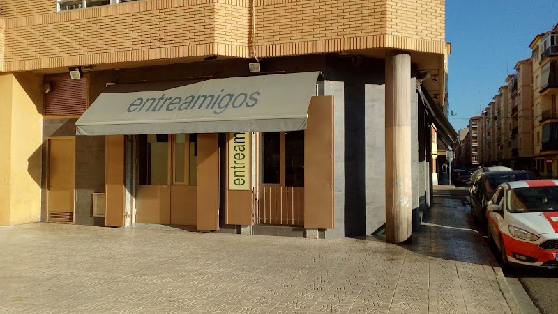 Café Bar Entreamigos exterior