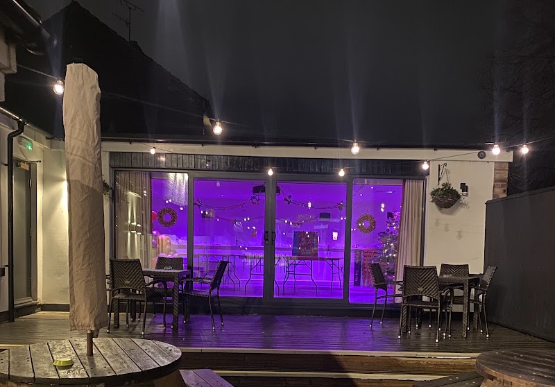 The White Hart exterior