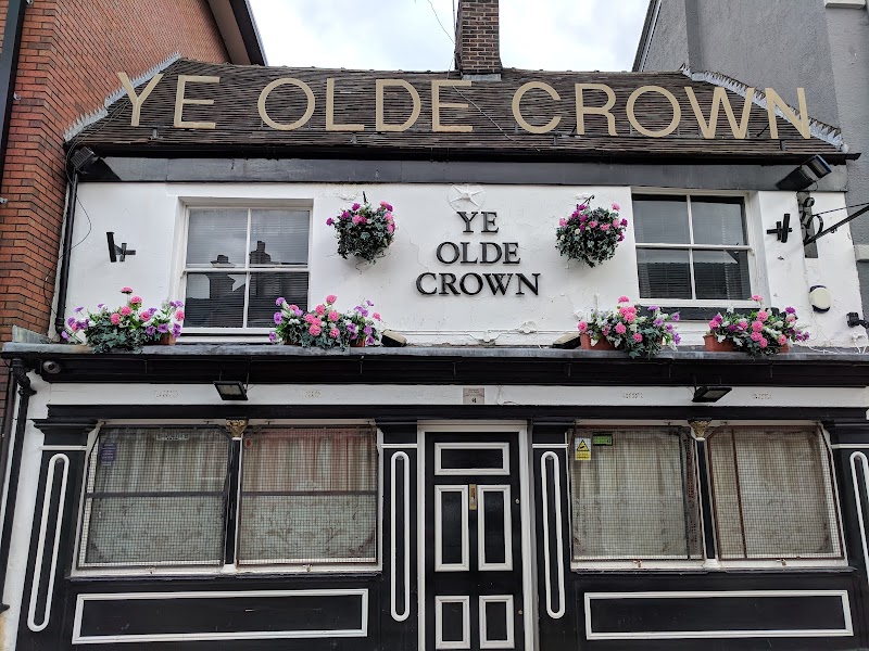 Ye Olde Crown exterior