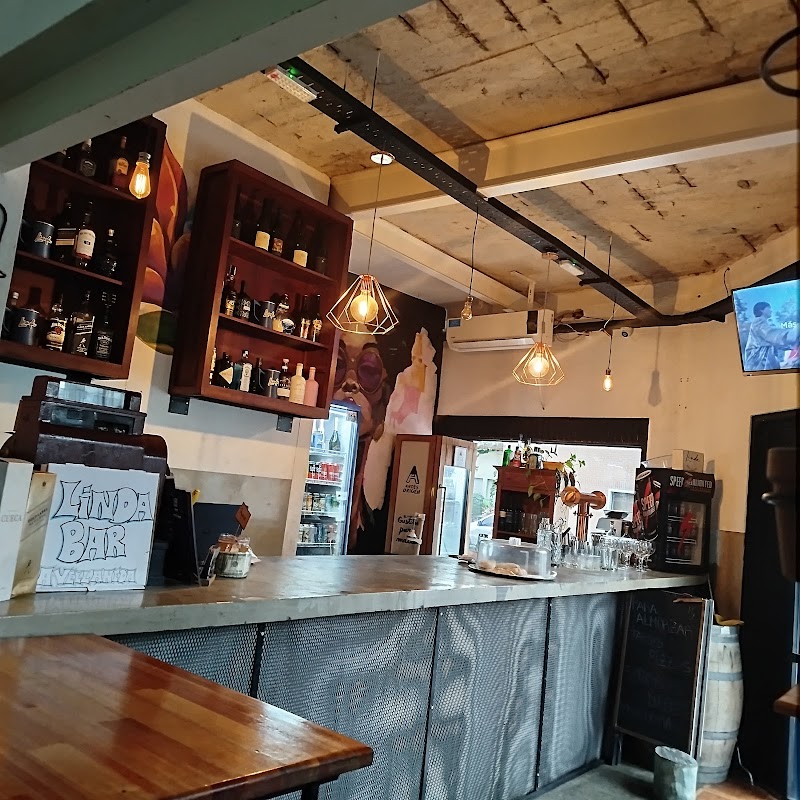 Linda Bar Avellaneda exterior