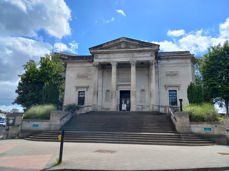 Stockport War Memorial Art Gallery exterior