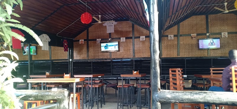 Akimi Sports Bar & Grill exterior