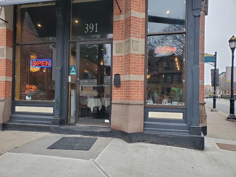 Surquillo Bar & Grill exterior