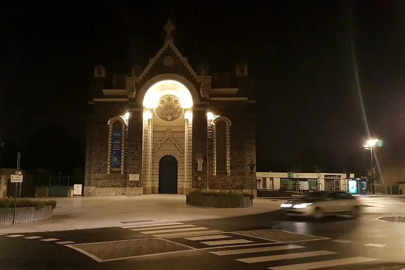 Les Gauloises exterior