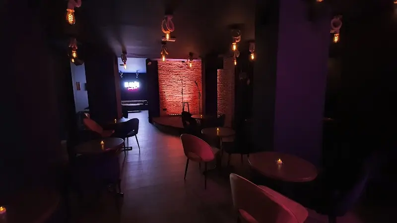 El Golfo Comedy Club exterior