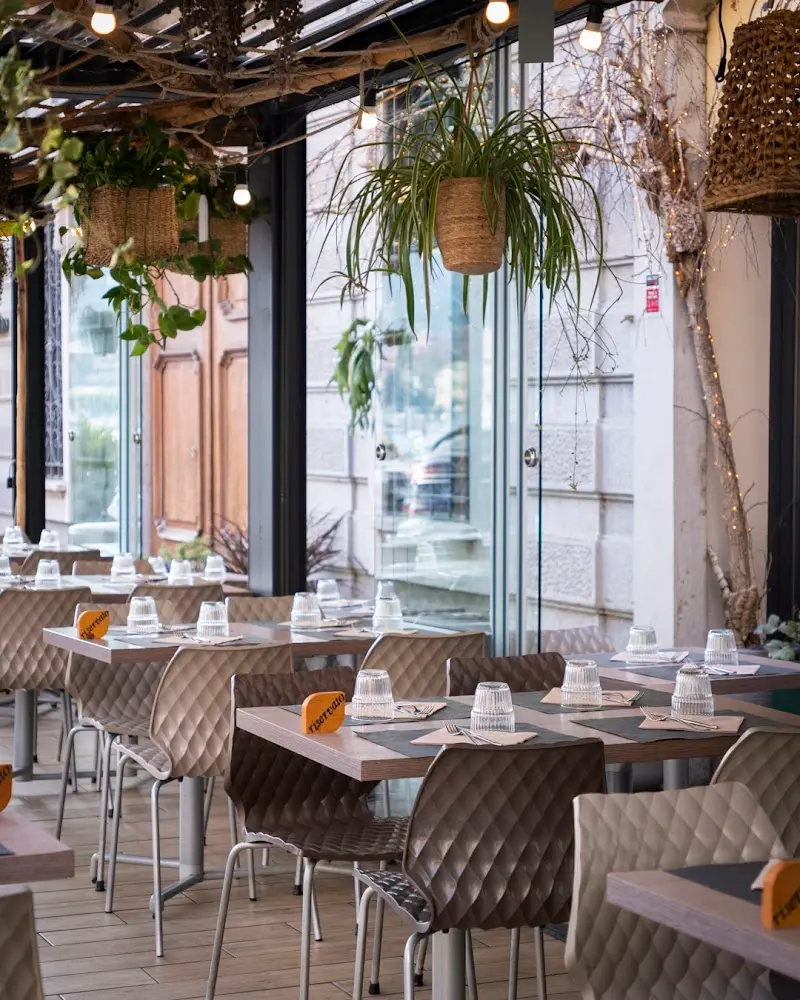 Lavitaèbella | Ristorante - Insalateria exterior