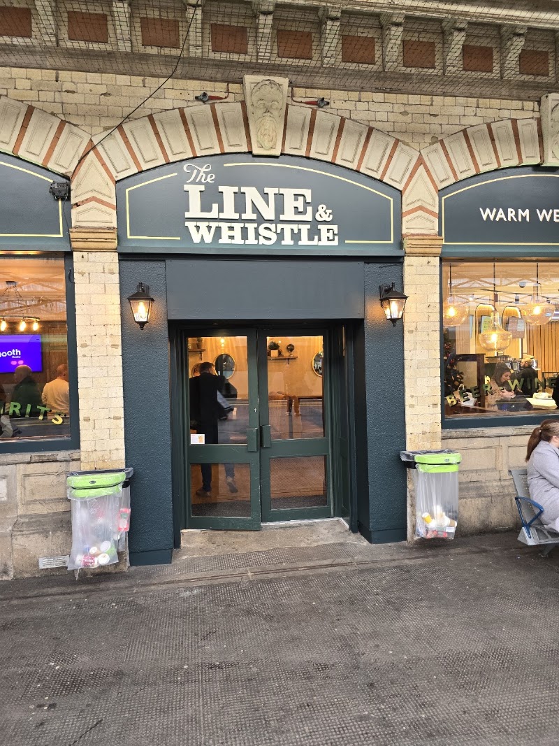 The Line and Whistle, Crewe Station exterior