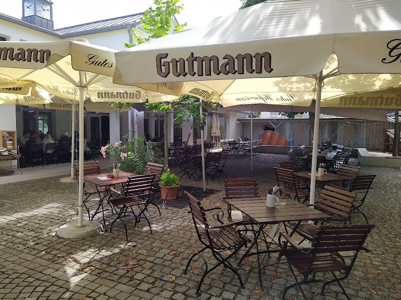 Gutmann am Dutzendteich exterior