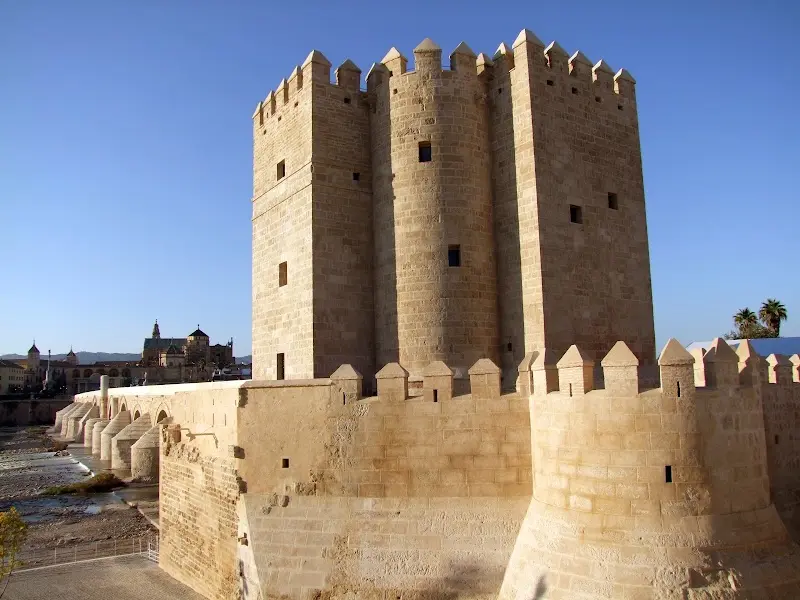 Torre de la Calahorra exterior