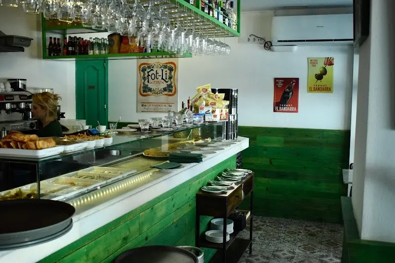 Tramendu Bar exterior