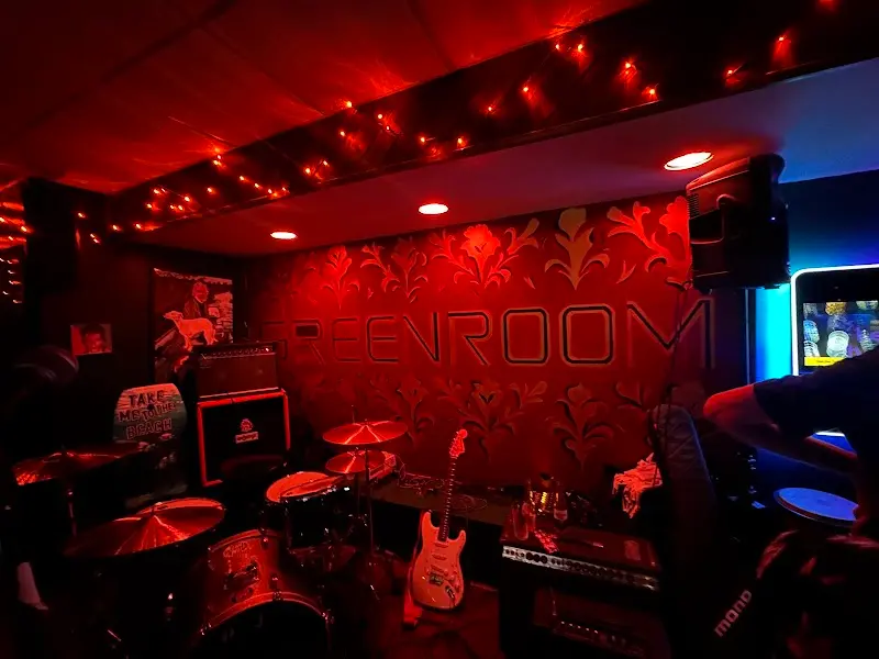 Greenroom exterior