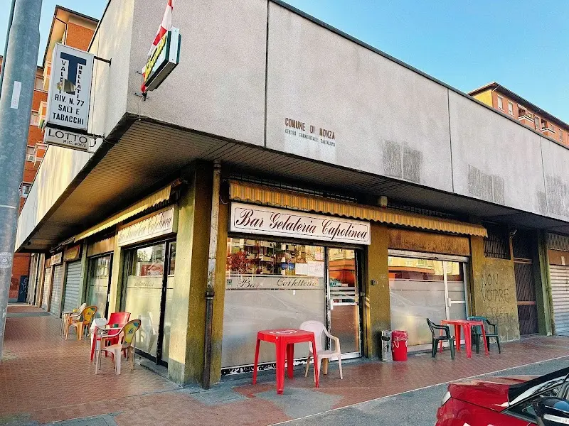 Bar Tabacchi (Capolinea) exterior
