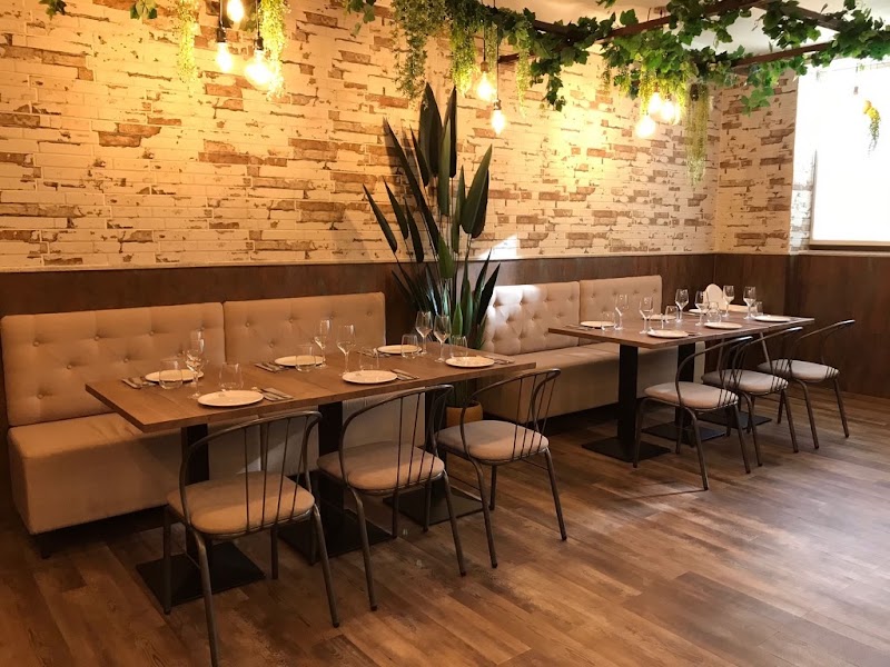 Castizö Gastrobar exterior