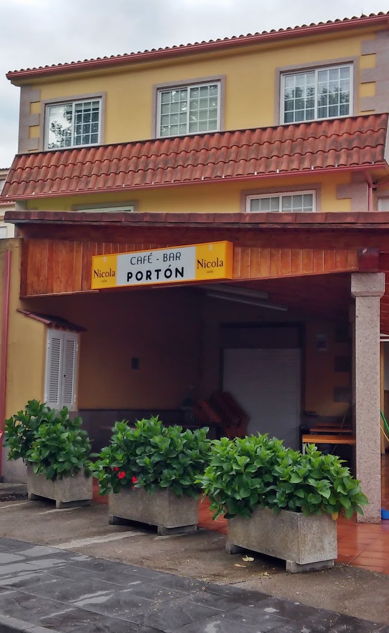 Café - Bar Portón exterior