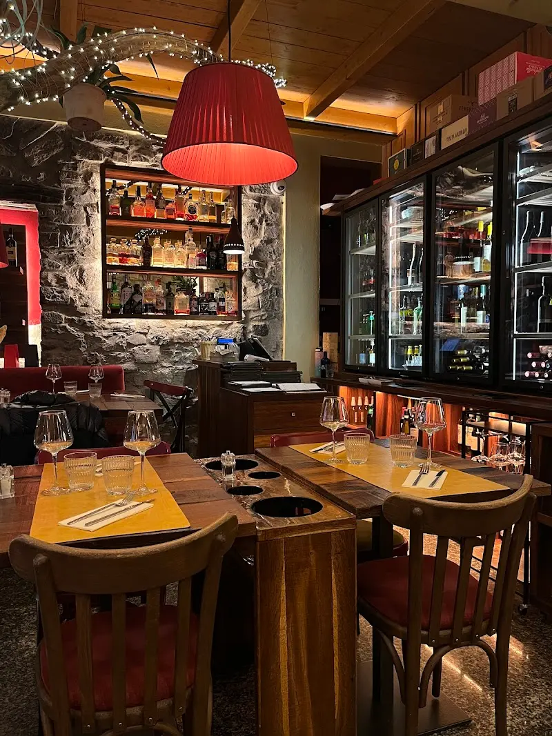 La Pasta Taverna exterior