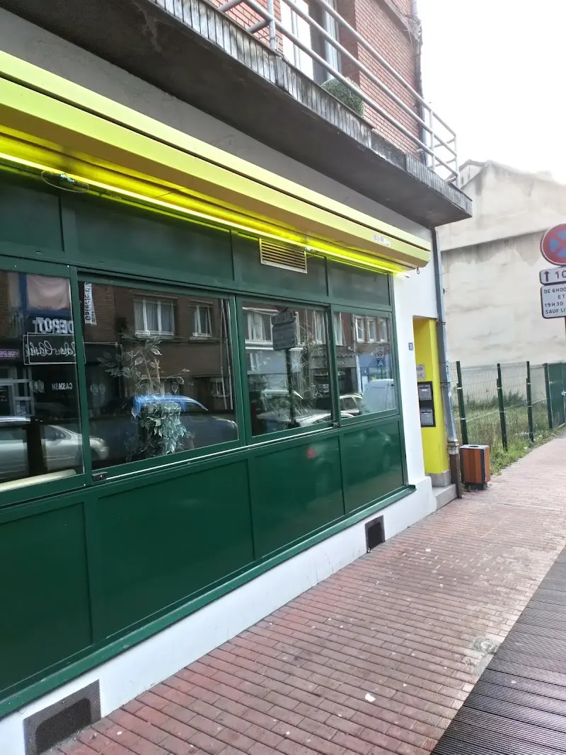 Tam Tam exterior