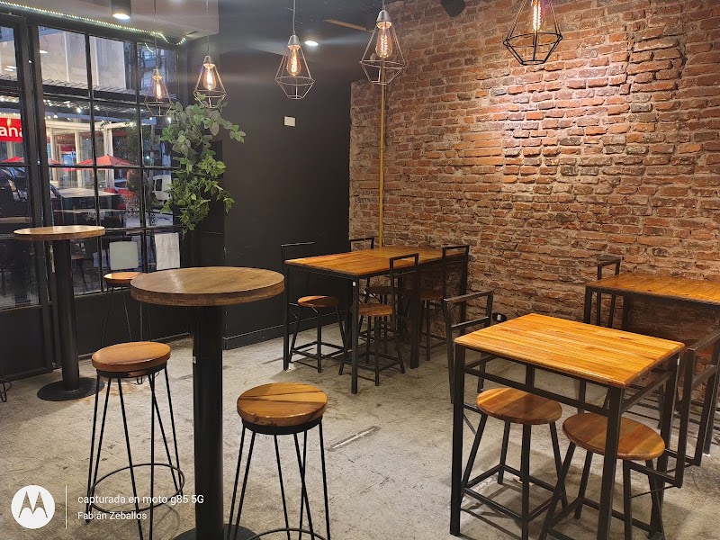 Linda Bar Lanus exterior