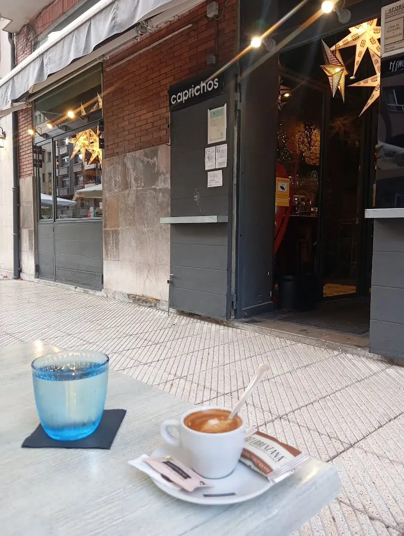 Vinoteca Caprichos exterior