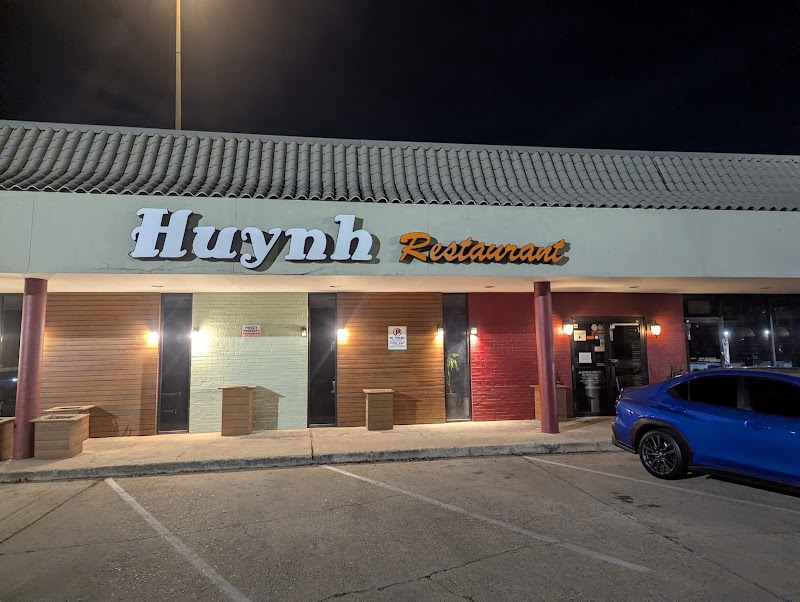 Huynh Restaurant exterior