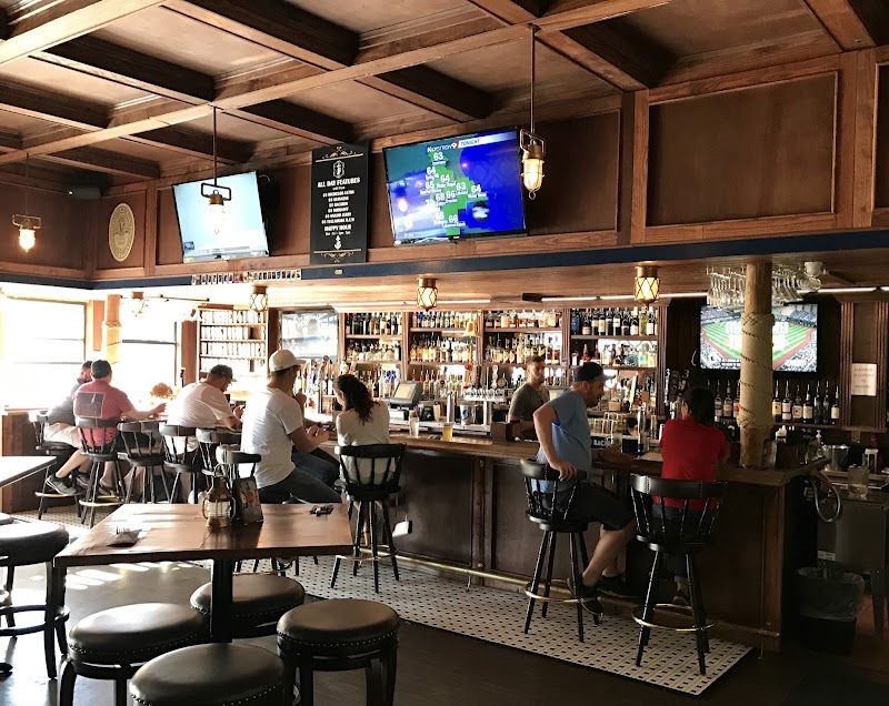 The Galley: A St. Pete Tavern exterior