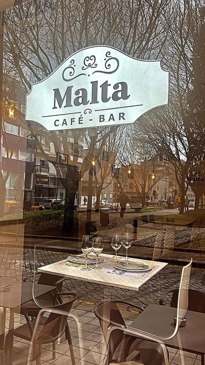 MALTA Café e Bar exterior