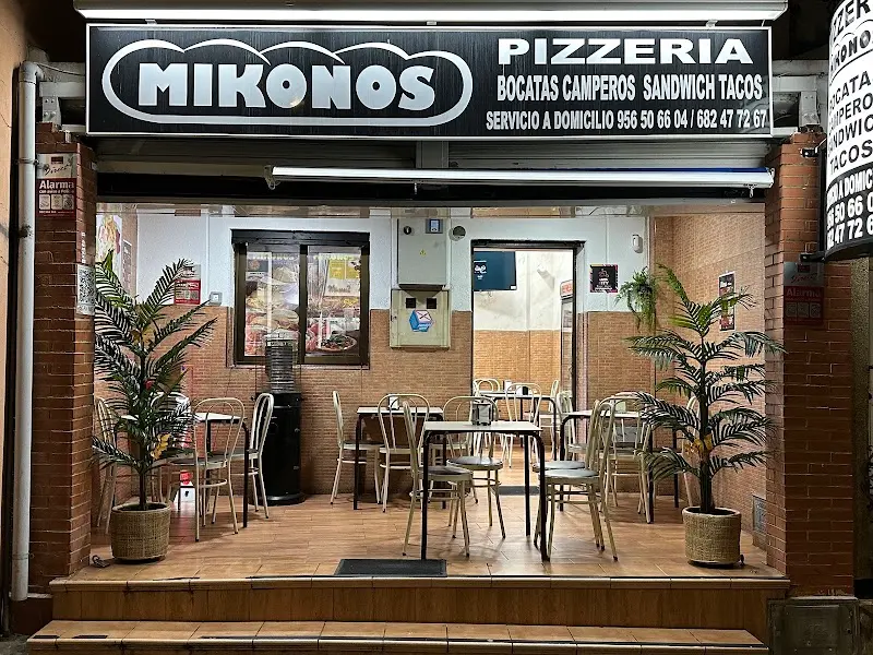 Pizzeria Mikonos exterior