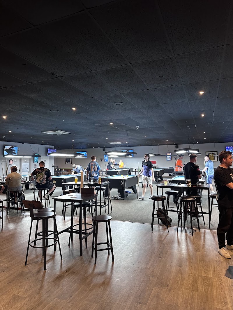 Kings Sports Bar exterior