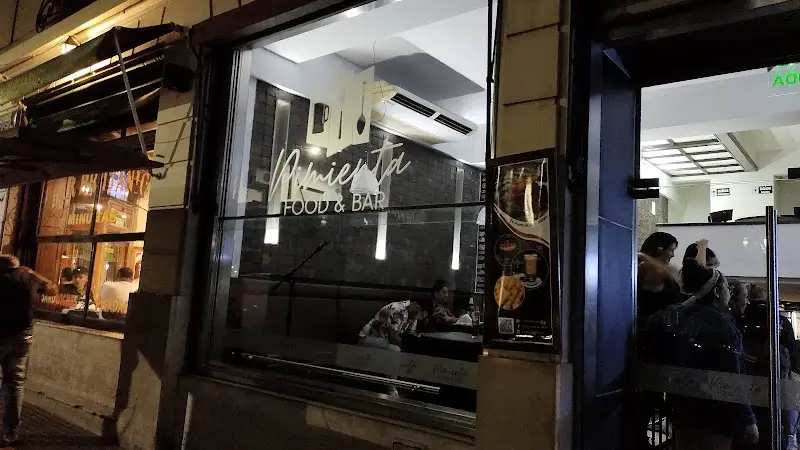 Pimienta food & bar exterior