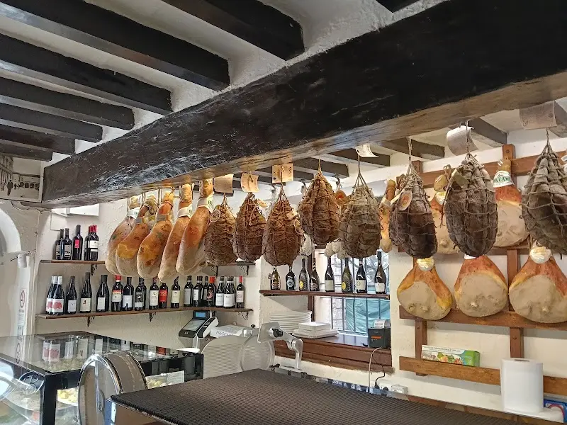 Trattoria Del Tribunale exterior