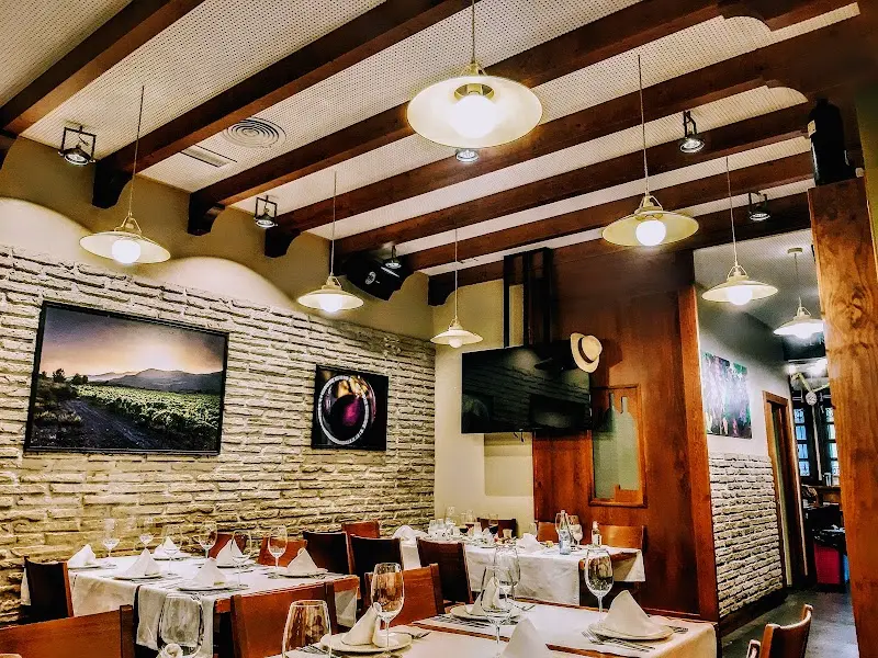 Taberna Entrevinos exterior