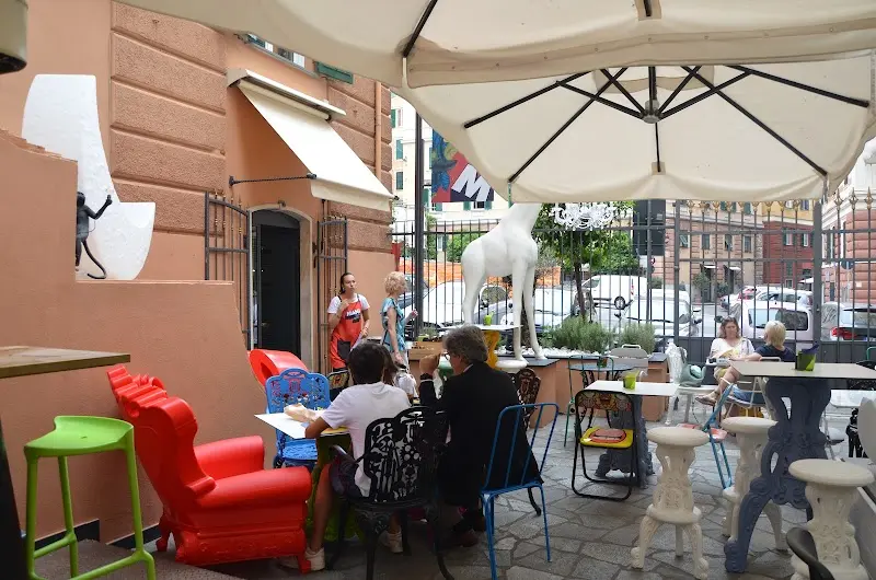 MANI & SJUNGLE Genova exterior