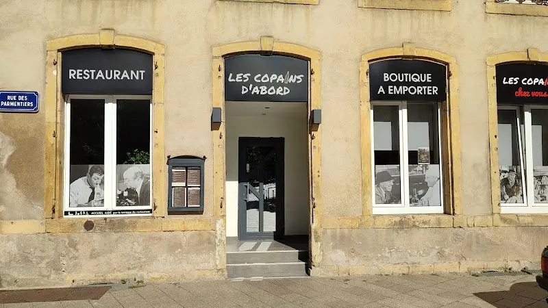 Les Copains d'Abord exterior