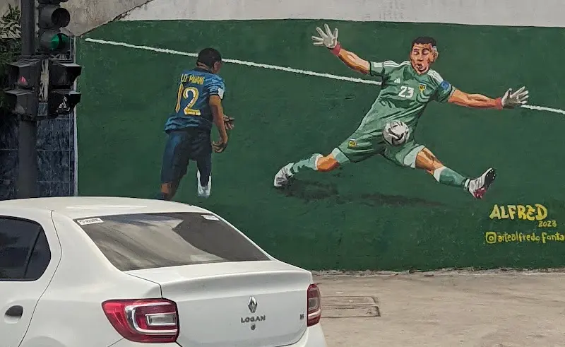 Mural Dibu Martinez exterior
