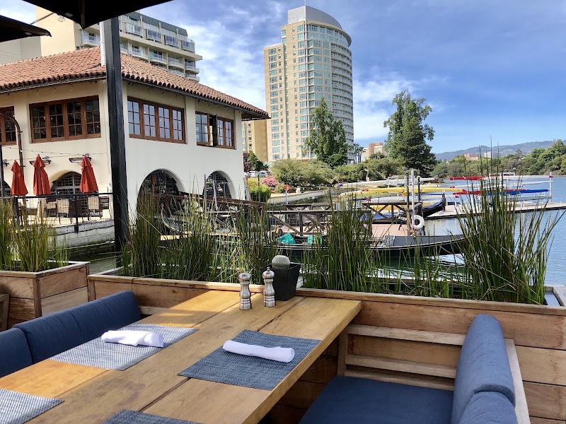The Lake Chalet Seafood Bar & Grill exterior