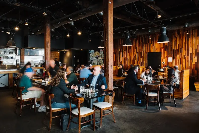 Max's Coal Oven Pizzeria exterior