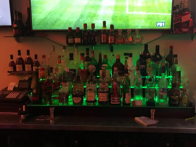 El Panal Lounge exterior