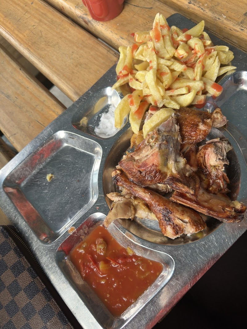 Rwezahula Pub exterior