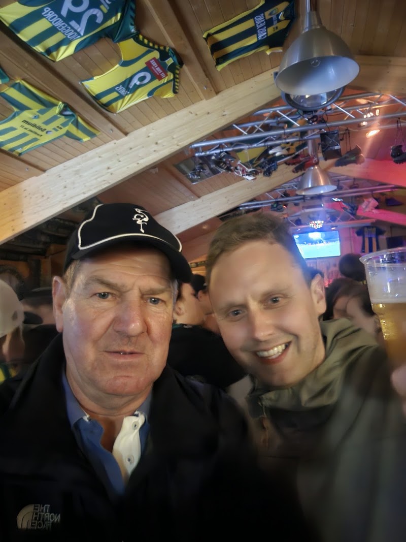 Supportershome/MFC ADO Den Haag exterior